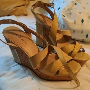 Antonio Melanie Wedges